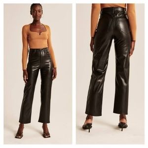 Abercrombie & Fitch Vegan Leather Ankle Straight Ultra High Rise Size 26 or 2S